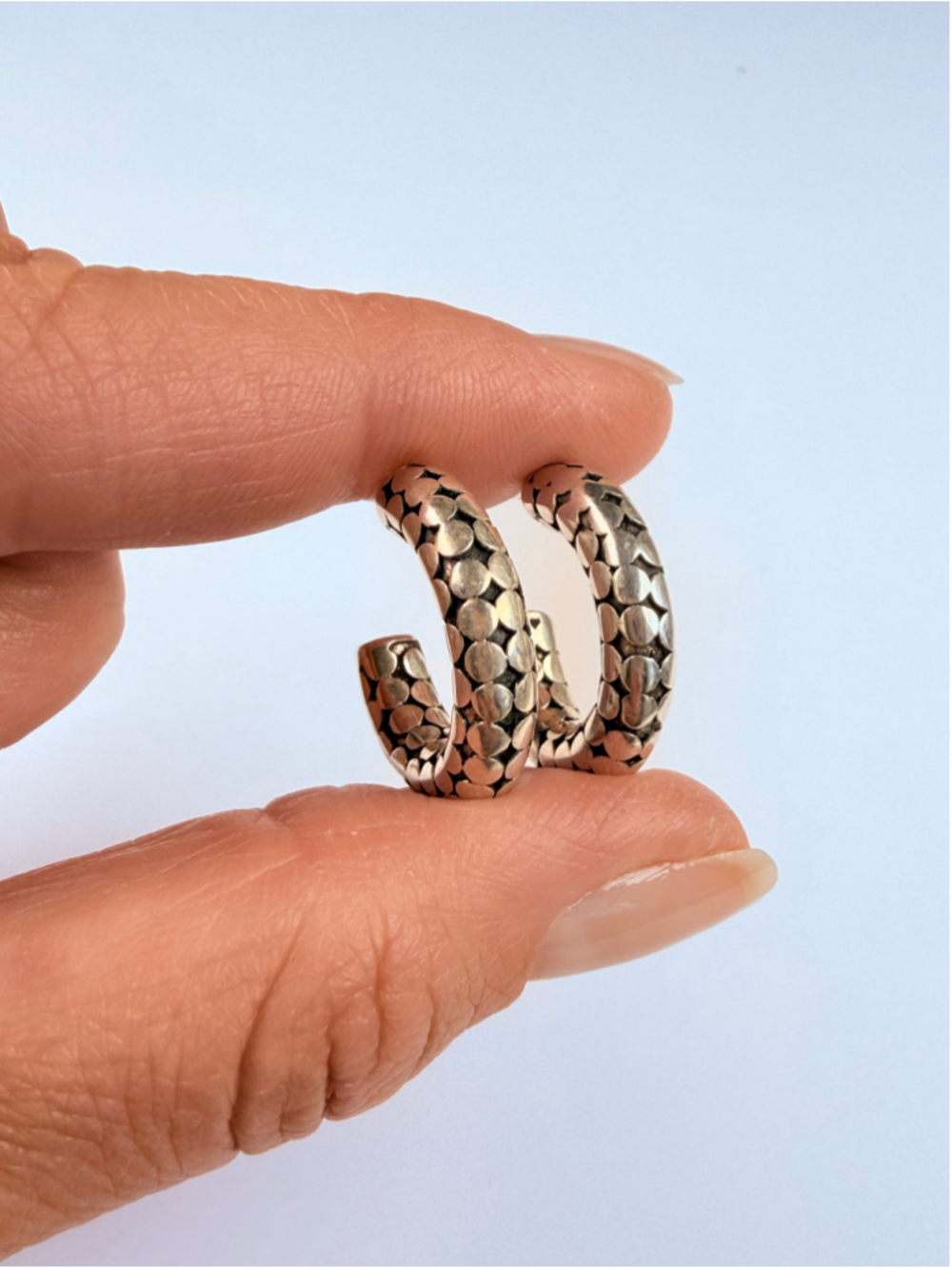 Kali Pebble Dot Half Open Hoop 925 Sterling Silver 20MM Earrings - Picture 3 of 8